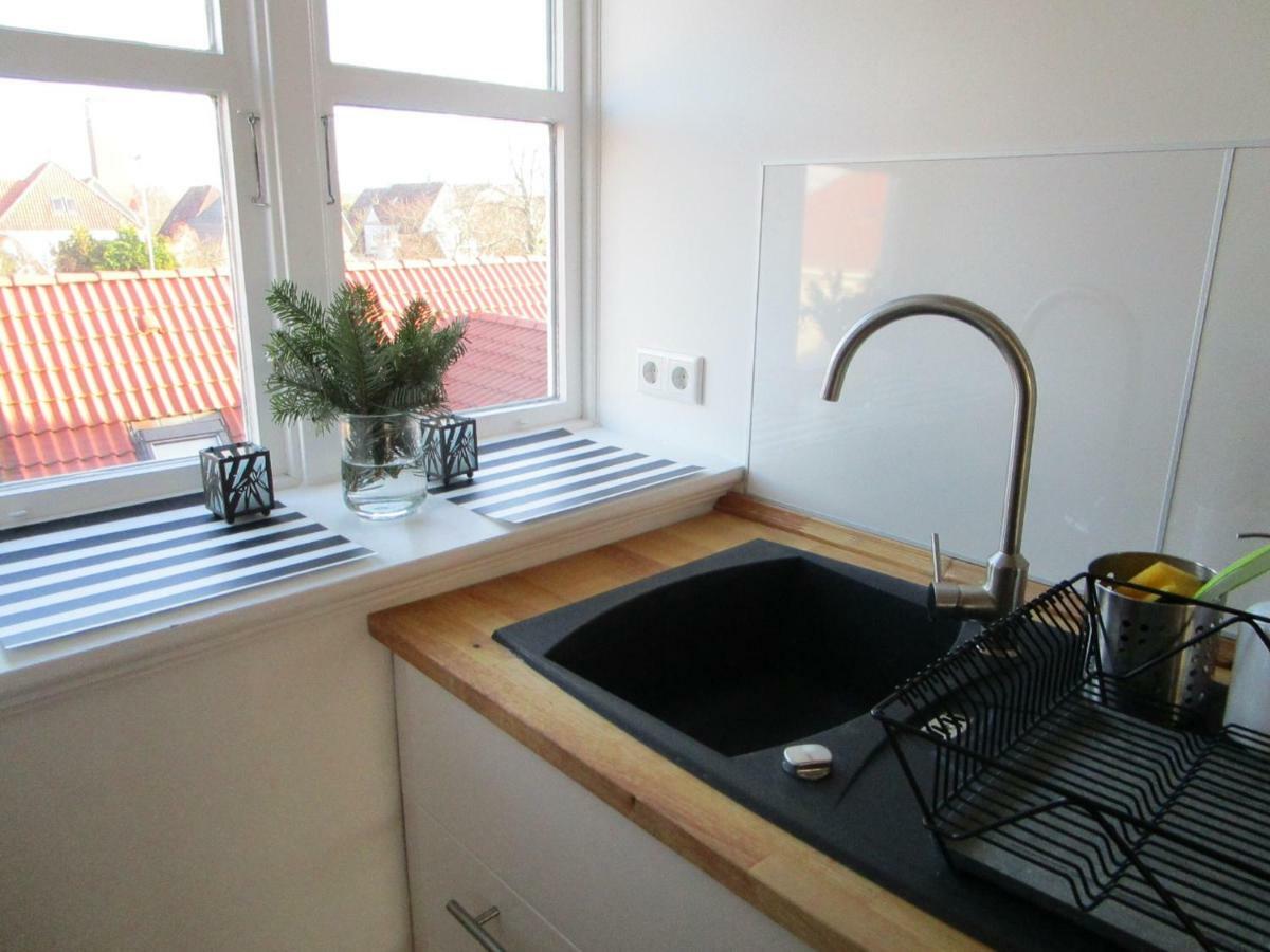 Ferienwohnungen Hebbel Husum  Bagian luar foto