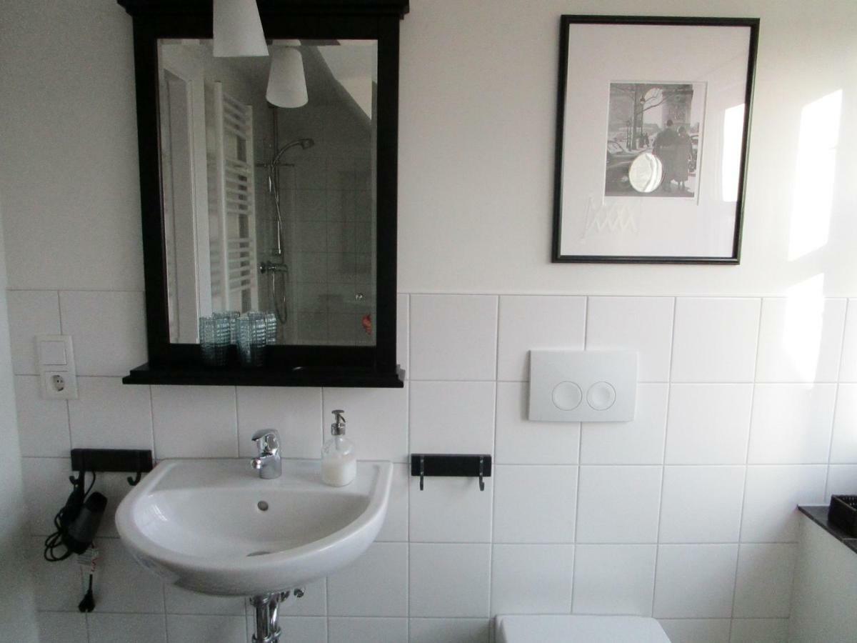 Ferienwohnungen Hebbel Husum  Bagian luar foto