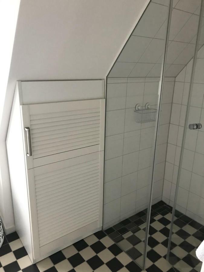 Ferienwohnungen Hebbel Husum  Bagian luar foto